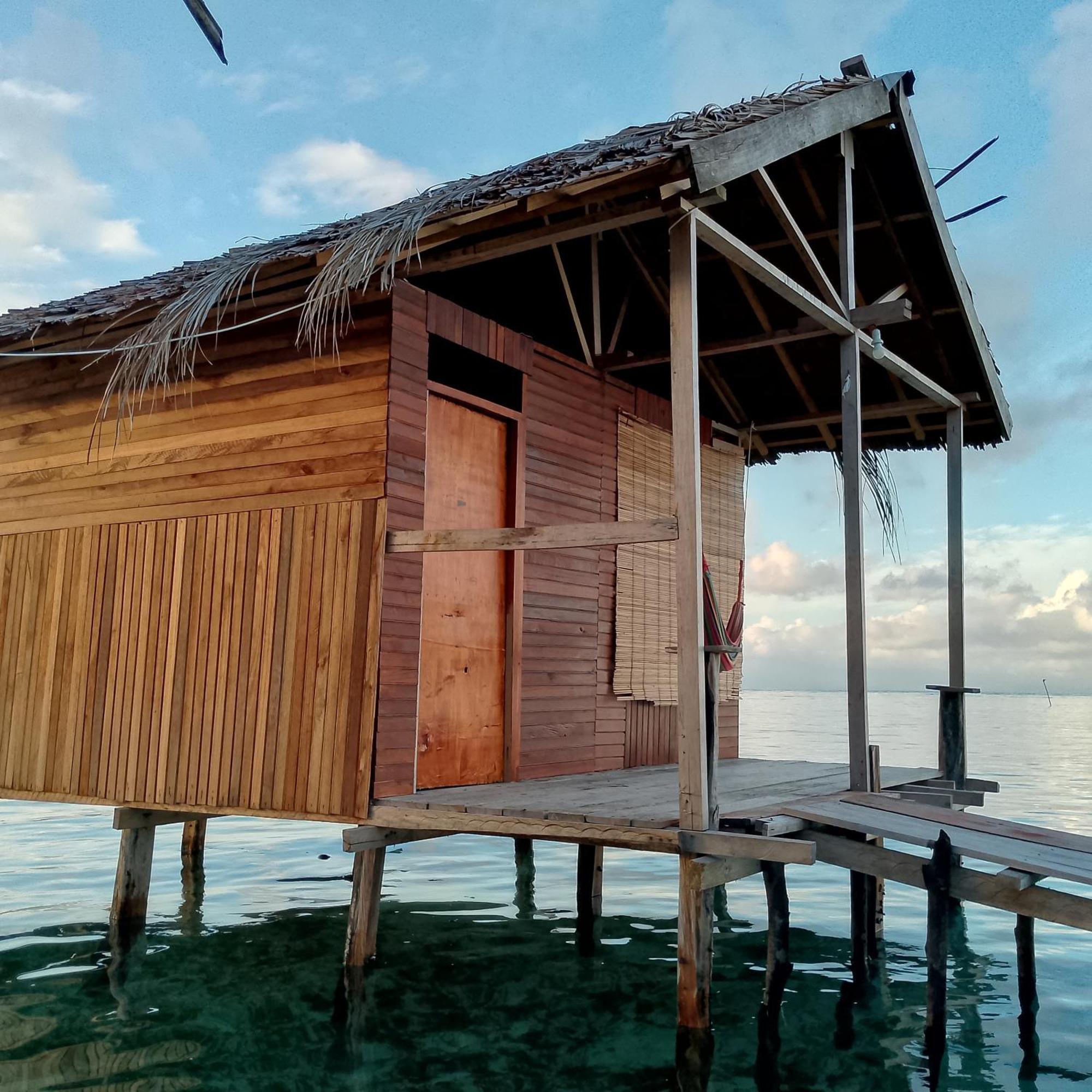 Arborek Diving Homestay R4 Besir 客房 照片